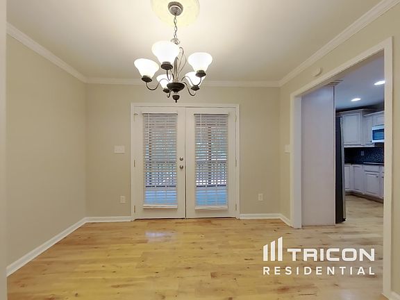 5th image of 580 Westchester Cir