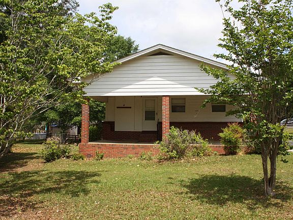 3rd image of 216 Gilham Rd
