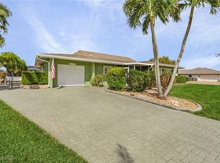 1833 SE 29th Ln, Cape Coral, FL 33904