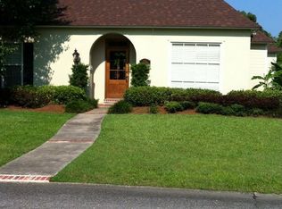 6012 Destrehan Dr, Baton Rouge, LA 70820