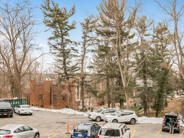 679 West 239th Street image 10 of 13