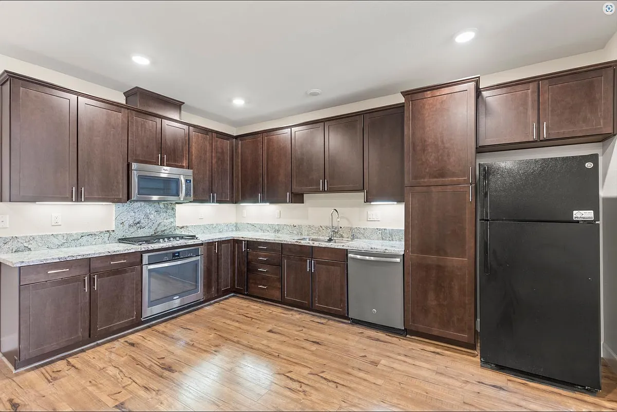 Building Photo - 4728 Norris Canyon Rd #205