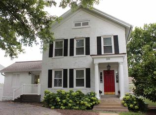 269 E Fulton St, Farmington, IL 61531