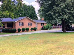 111 Center St, Williamston, SC 29697