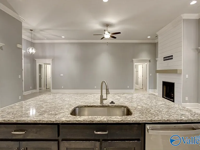 26415 Birkshire Ln — Photo 8
