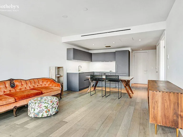 630 Lorimer St #301 — Photo 3