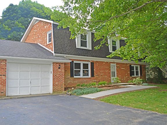 3rd image of 314 Woodbine Dr