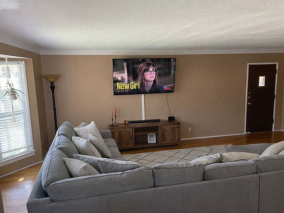 2nd image of 3585 Lime Ave