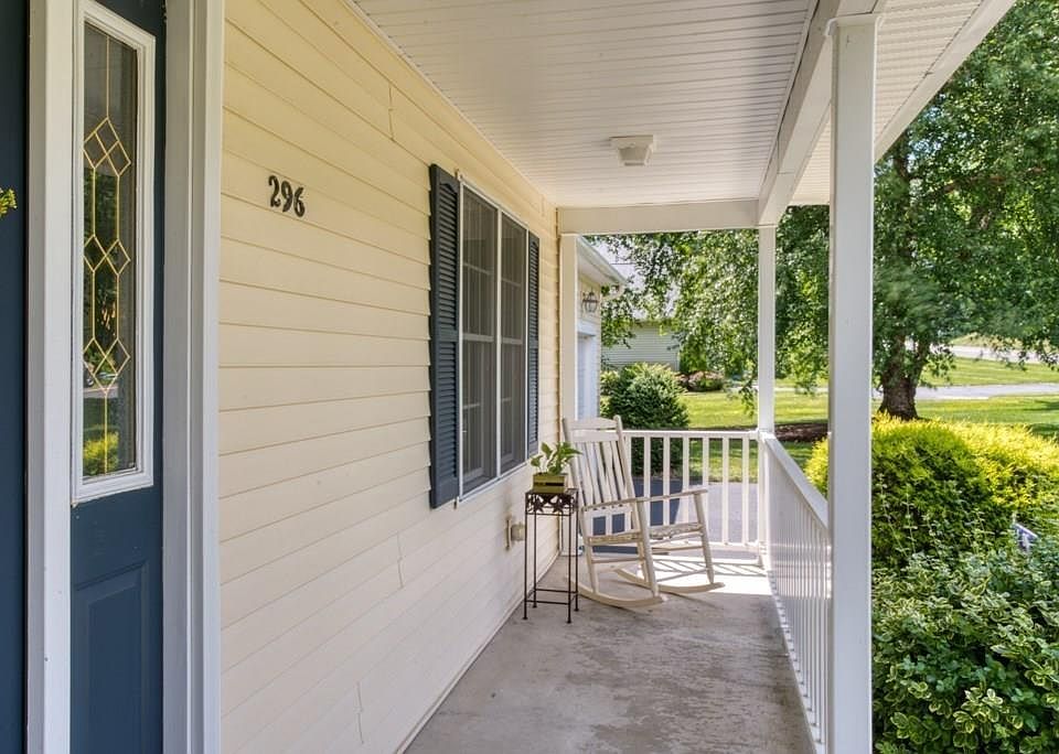 296 Ventura St, Ludlow, MA 01056 Zillow