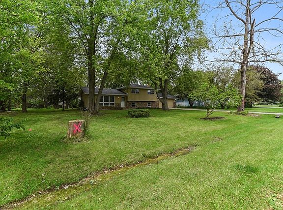 3rd image of 10210 S Sunridge Dr