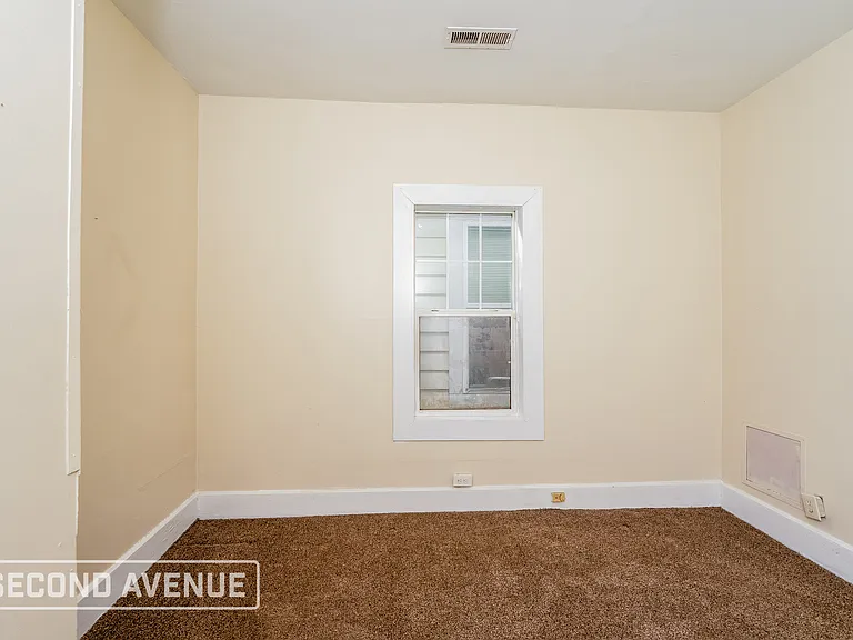 3201 Avenue E — Photo 14