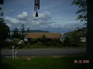 3 bed, 1.5 bath, 1468 sqft, $2,995 — Photo 3