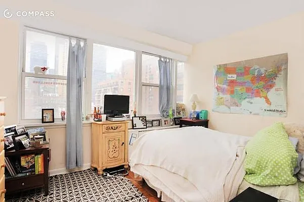 Rented by Compass | media 23