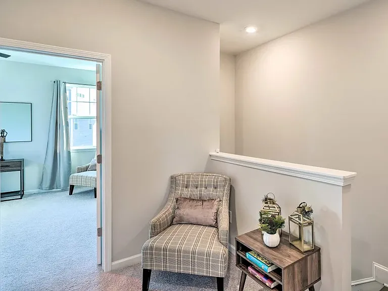 1020 Manorhaven Dr — Photo 13