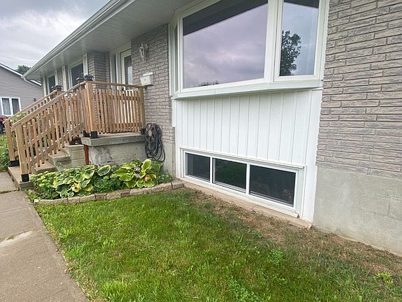 4th image of 130 Peterson St