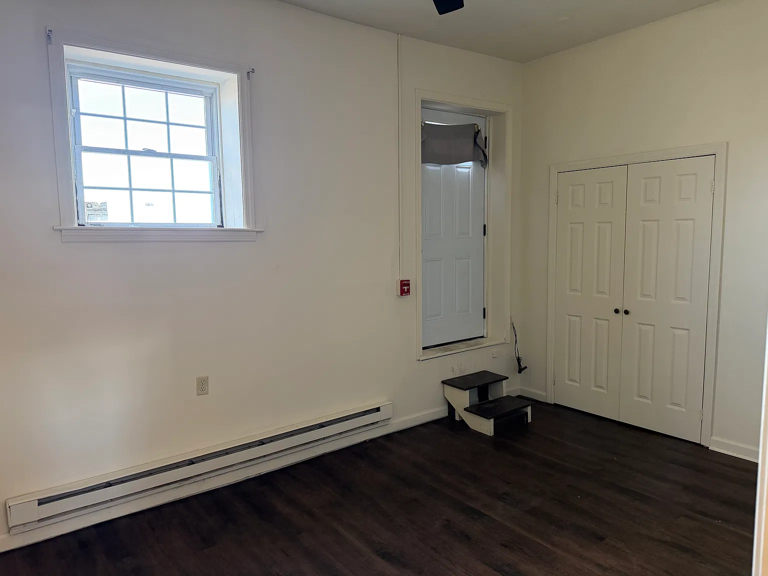 1 bed, $1,000 — Photo 1