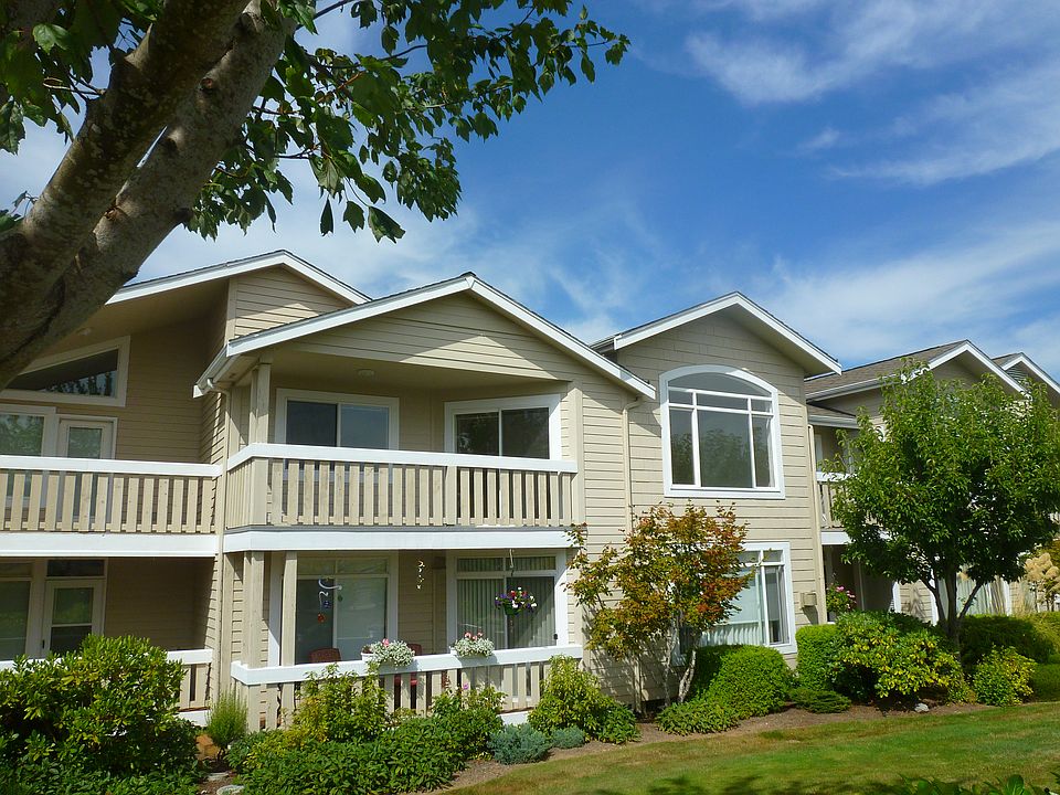 Festival Square Condo