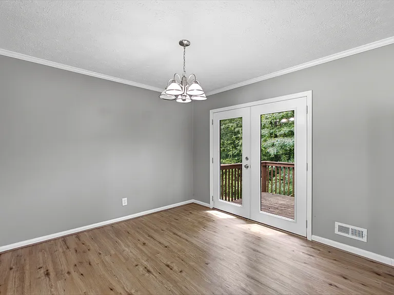 180 Lake Somerset Crst NW — Photo 11