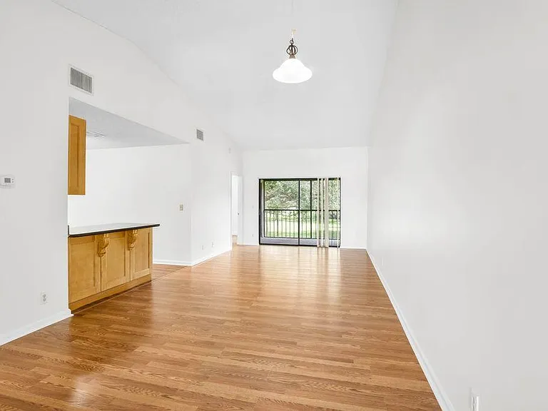 3300 Jaywood Ter #2160 — Photo 3