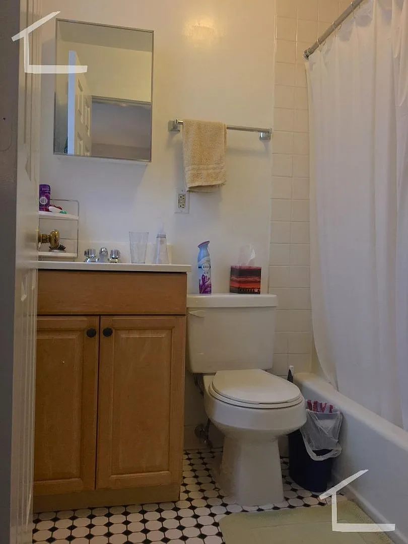 Kenmore — Photo 3