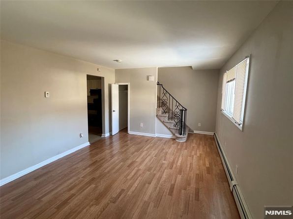 342-344 Caldwell Ave, Paterson, NJ 07501
