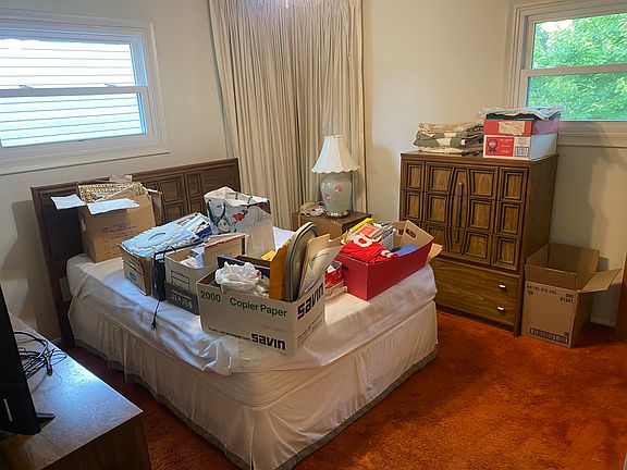 3rd image of 175 Wendover Dr