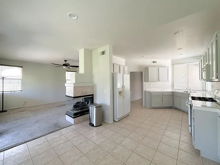 5793 Orange Tree Ave — Photo 8