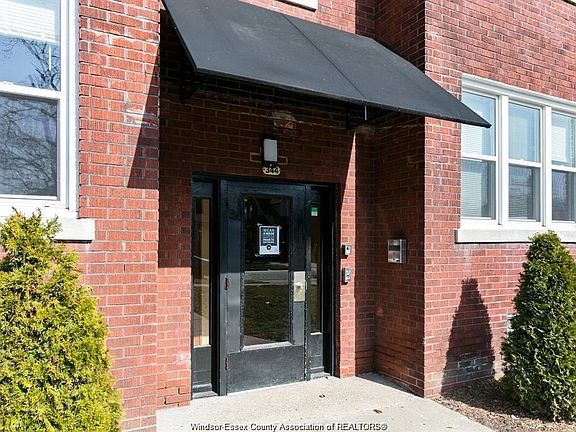 3rd image of 344 Partington Ave #2