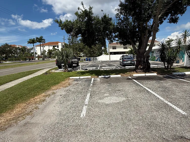 1049 Apollo Beach Blvd #D — Photo 21