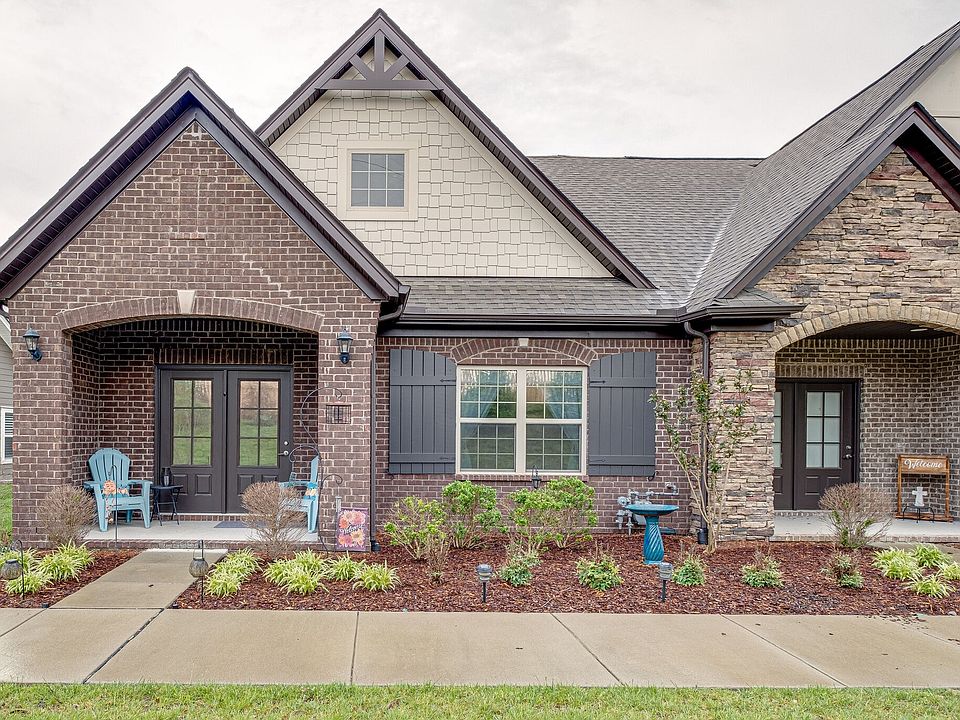 1st image of 346 Madeira Pl