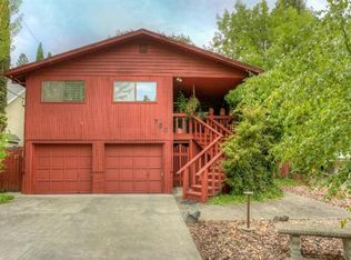 750 Sterling St, Jacksonville, OR