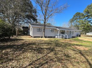6909 Elder Ferry Rd, Moss Point, MS 39563