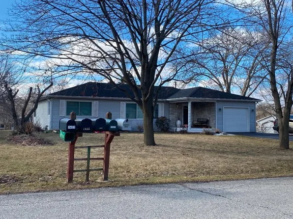 1501 Channel Beach Ave, Johnsburg, IL 60051