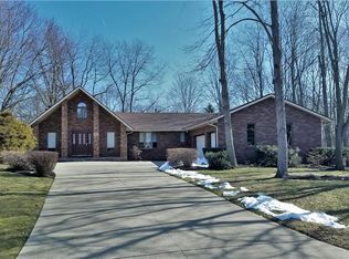 1859 Beryl Rd, Akron, OH 44312