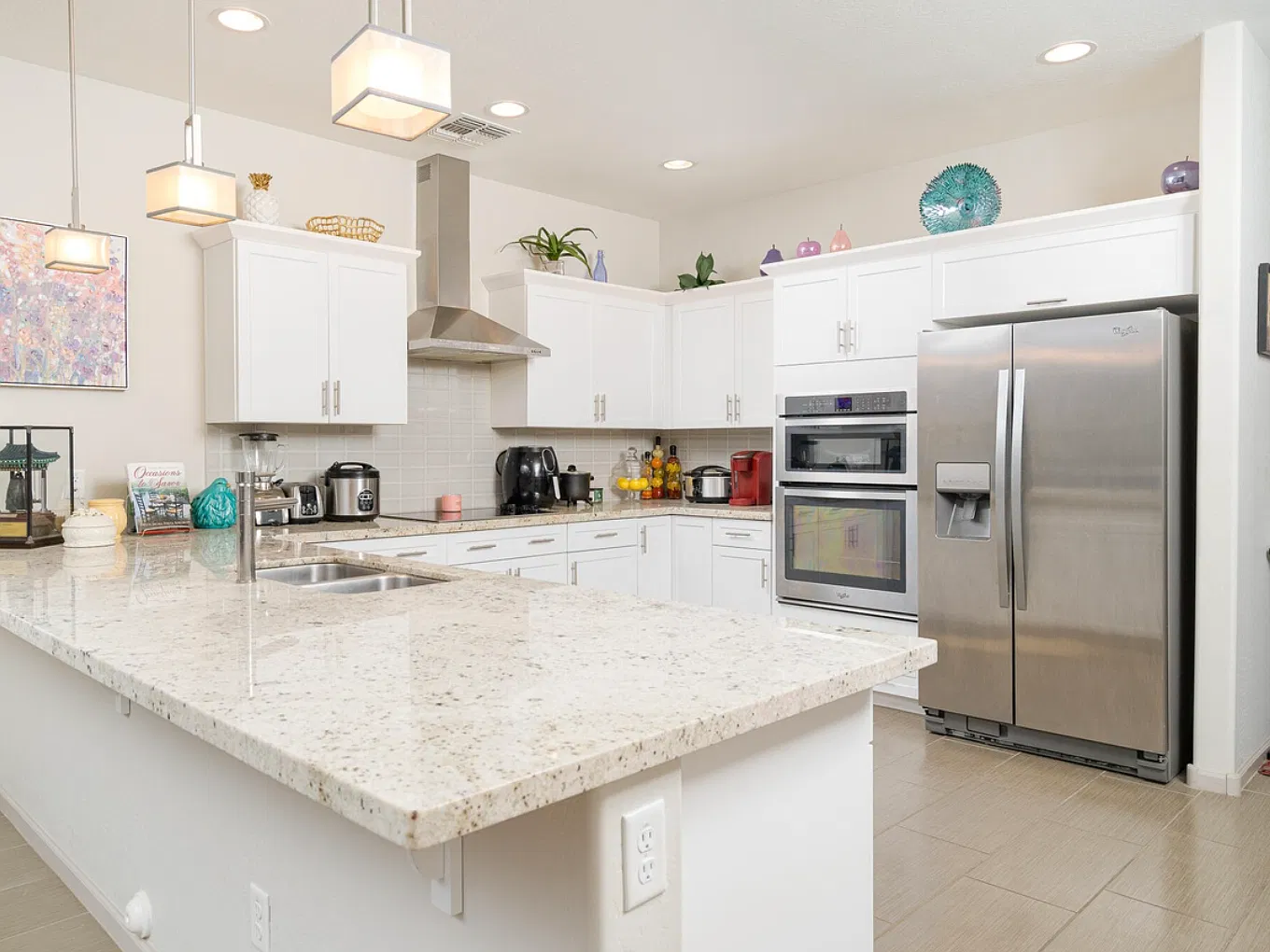 4 bed, 2.5 bath, 2298 sqft, $2,400 — Photo 3