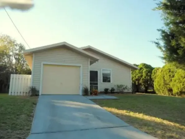 415 W Circlewood St, Inverness, FL 34452