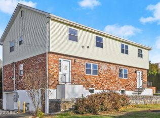 25 Alexander St, Greenwich, CT 06830