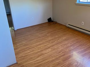 6 unit apartment complex 1/2 mile from COS, Weed, CA 96094