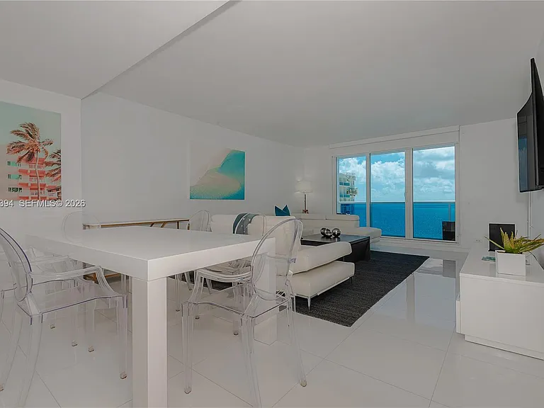 2301 Collins Ave #1538 — Photo 2
