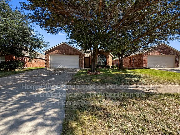 3rd image of 2508 Emerald Ln