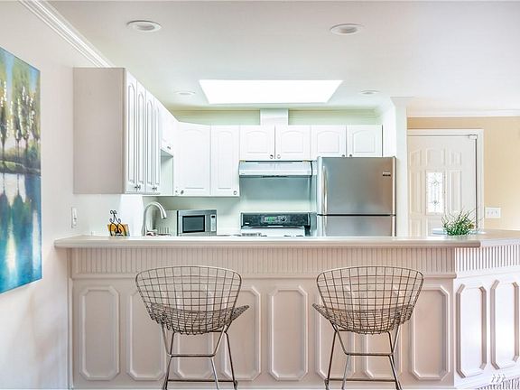 Breakfast bar facing the kitchen