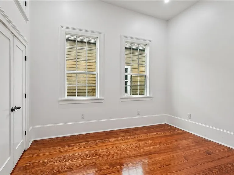 1421 Spain St — Photo 8