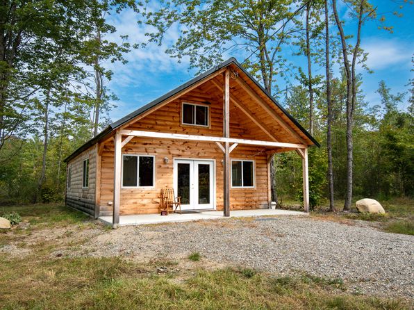 407 Pleasant River Road, Milo, ME 04463