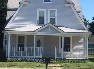 706 W 9th St, Coffeyville, KS 67337