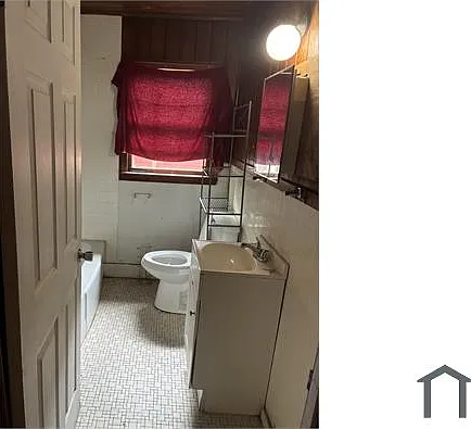 751 Johnston Ave — Photo 4