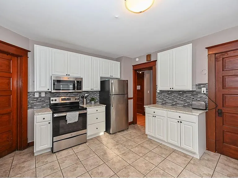 3061 N Cramer St — Photo 11
