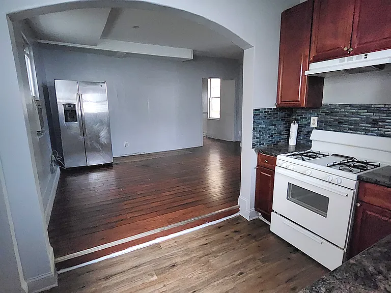 66 Vincent St #1 — Photo 6