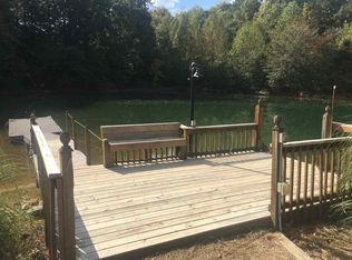 518 Inlet Dr, Seneca, SC 29672