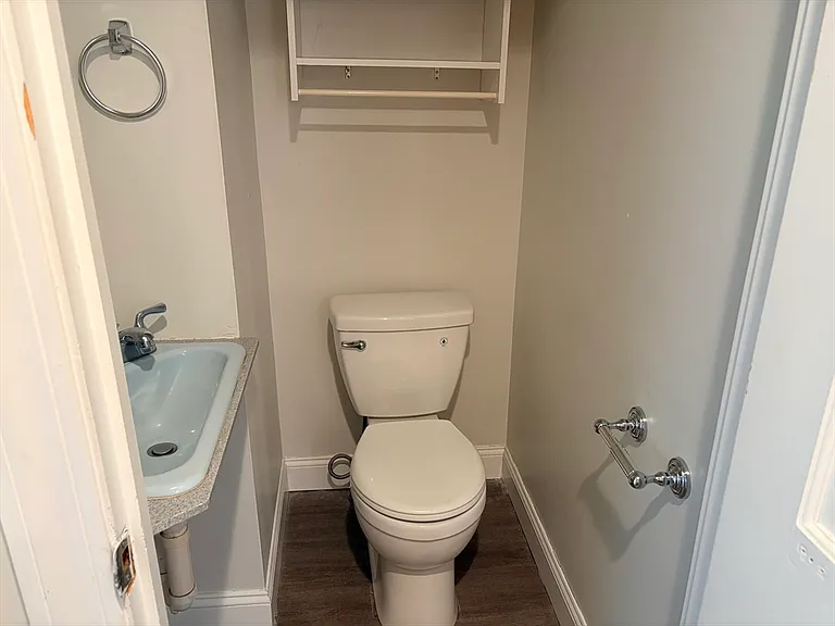 37 Cedar St #37 — Photo 7