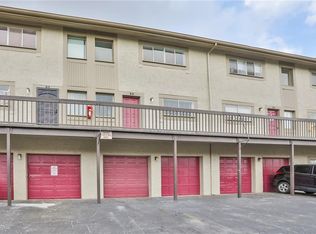 6319 Newtown Cir #19B3, Tampa, FL 33615